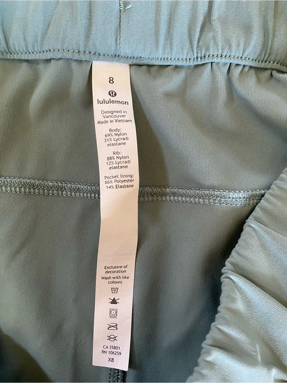 Lululemon Women’s Joggers Seafoam Green Athletic Pants Size 8 Athleisure